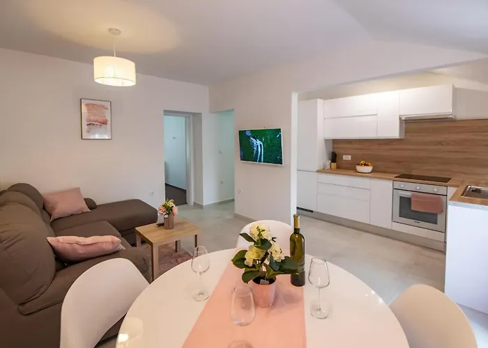 Appartement Antique Center *