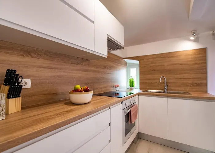 Antique Center 普拉