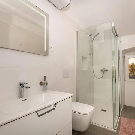 Antique Center * Pula