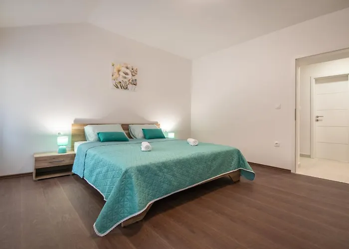 Antique Center Apartman Pula