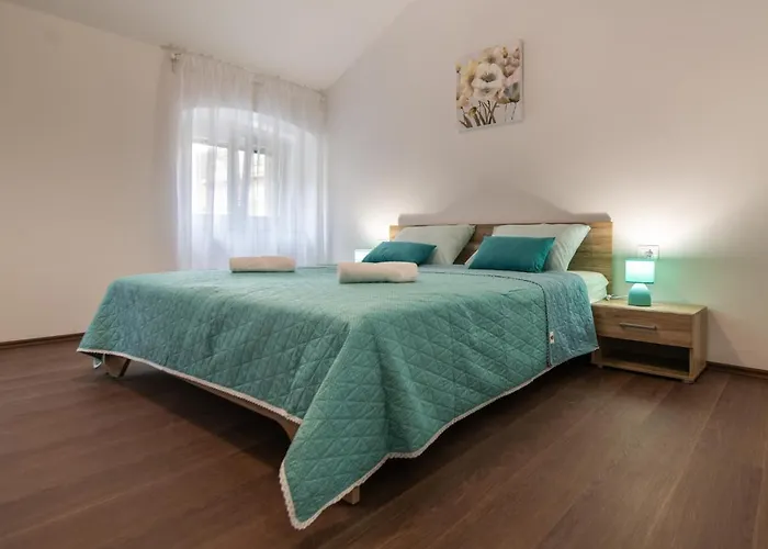 Antique Center Apartman